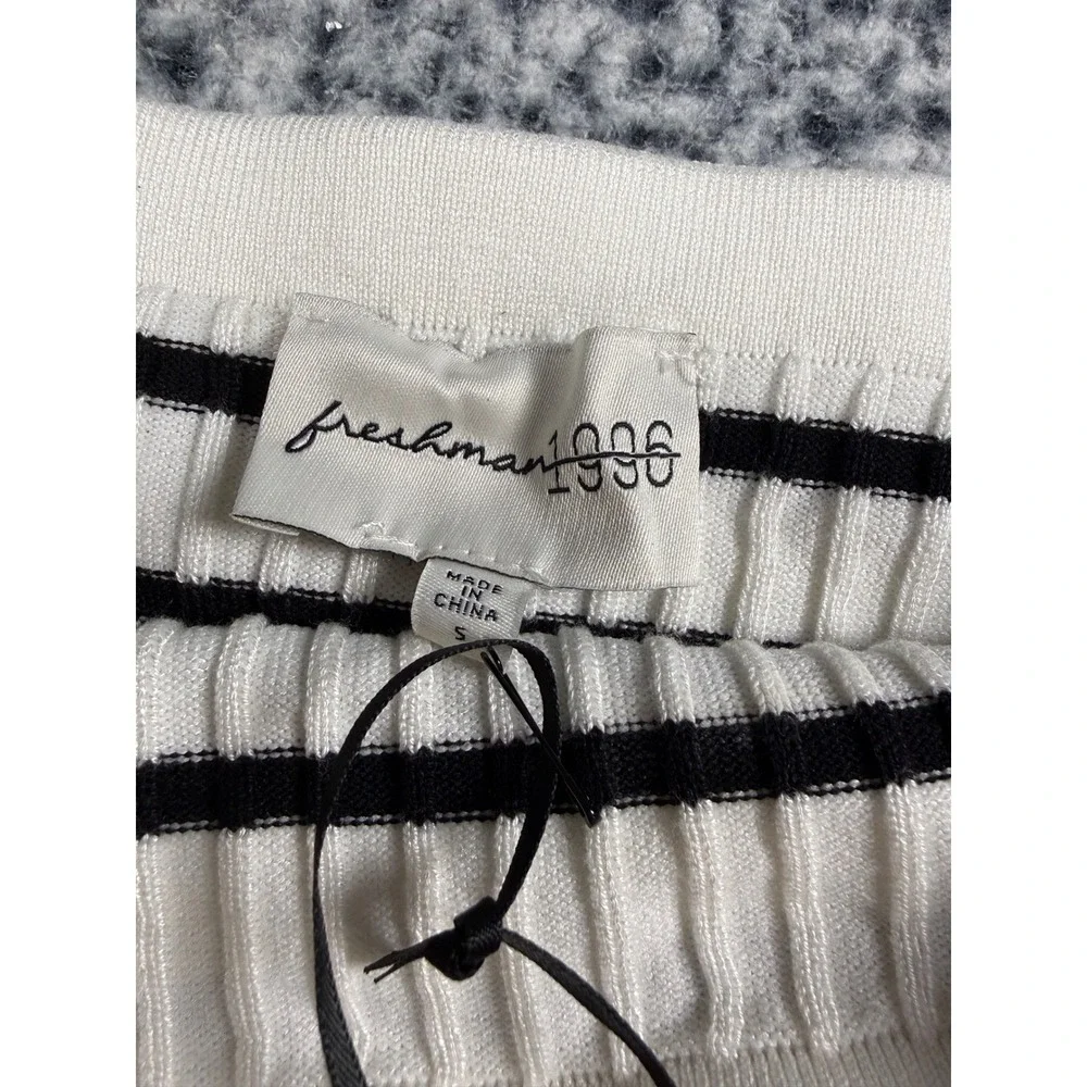 Freshman 1996 Black White Stripe Knit Tube Top Off Shoulder Bardot Size S NWT‎